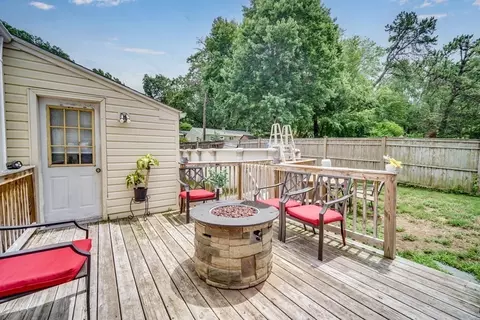 151 Packard Ave, Springfield, MA 01118 photo 24