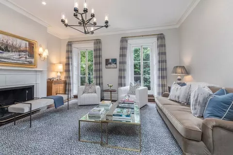 6 W Cedar St, Boston, MA 02108