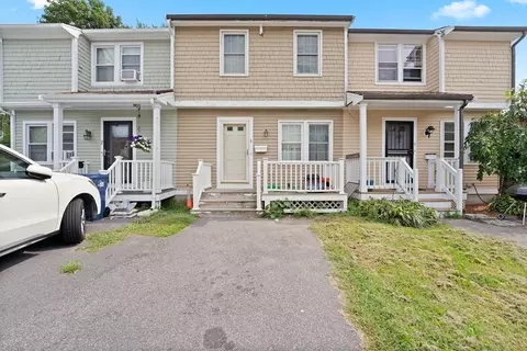 8 Champlain Cir, Boston, MA 02124