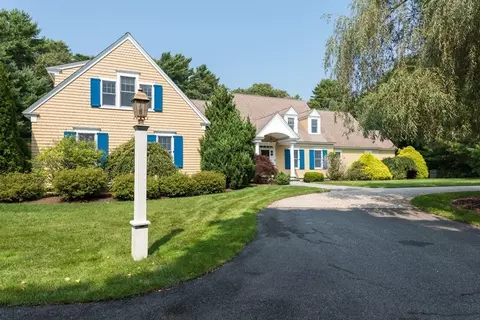 24 Farm Valley Rd, Barnstable, MA 02655
