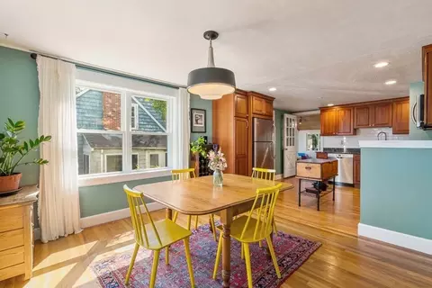 14 Florence Rd, Waltham, MA 02453