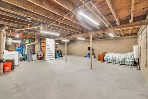 989 Worcester St, Springfield, MA 01151 photo 33