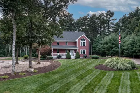 145 Haskell Ridge Rd, Rochester, MA 02770