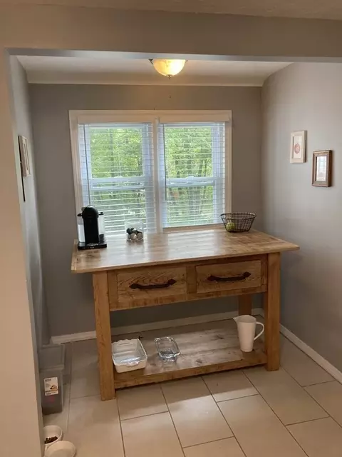 24 Baxter St, Worcester, MA 01602 photo 10