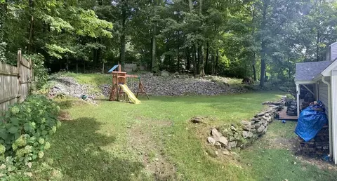 24 Baxter St, Worcester, MA 01602 photo 36