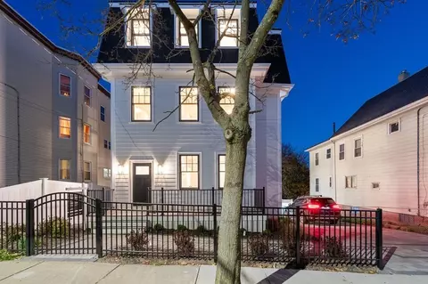 55 Derby St #PH, Somerville, MA 02145