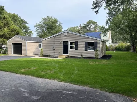 58 Glen Charlie Rd, Wareham, MA 02538