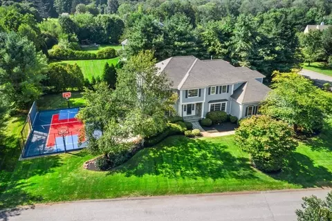 35 Taintor Dr, Sudbury, MA 01776