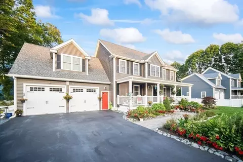 583 N Cary St, Brockton, MA 02302