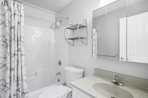 4 Charlesgate E #204, Boston, MA 02215 photo 11