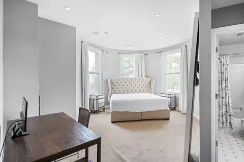 4 Charlesgate E #204, Boston, MA 02215 photo 8