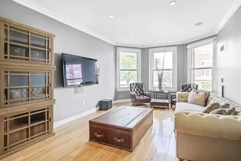 4 Charlesgate E #204, Boston, MA 02215