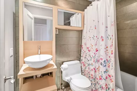 4 Charlesgate E #204, Boston, MA 02215 photo 12