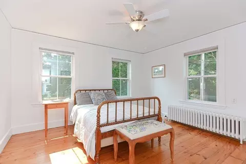 17 Everett St, Beverly, MA 01915 photo 28