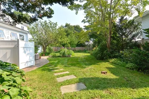 17 Everett St, Beverly, MA 01915 photo 31
