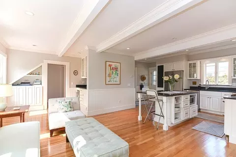 17 Everett St, Beverly, MA 01915 photo 10