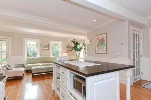 17 Everett St, Beverly, MA 01915 photo 5