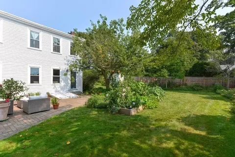 17 Everett St, Beverly, MA 01915 photo 32