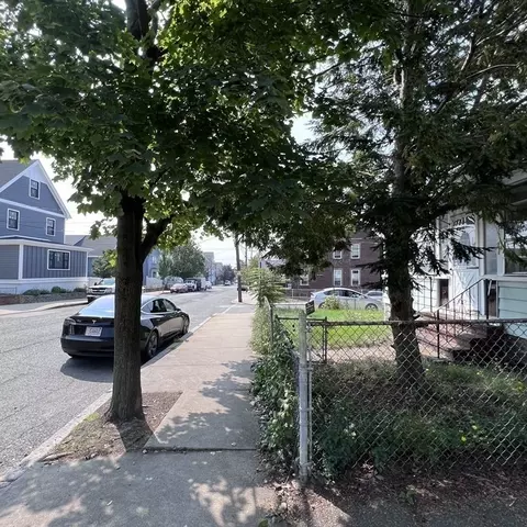 60 Clinton St, Everett, MA 02149 photo 3