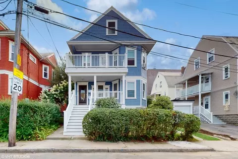 9 Central Rd #1, Somerville, MA 02143