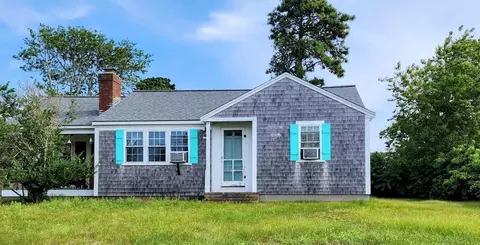 28 Shore Rd, Dennis, MA 02670