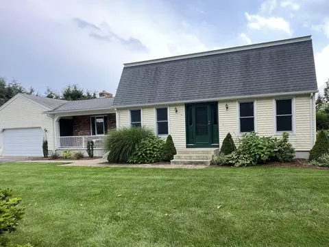 48 Morningside Cir, Agawam, MA 01030