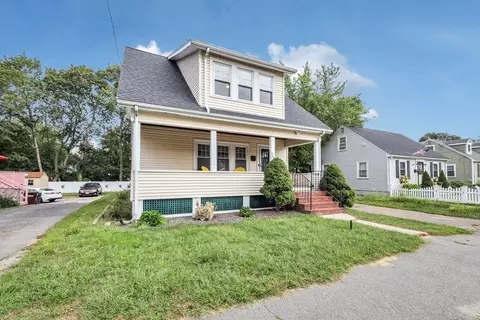 262 Whiting Ave, Dedham, MA 02026 photo 2