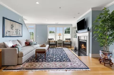 39 Intrepid Cir #302, Marblehead, MA 01945