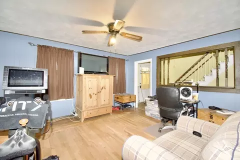 1427 Worcester St, Springfield, MA 01151 photo 12