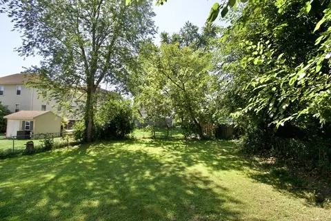 1427 Worcester St, Springfield, MA 01151 photo 9