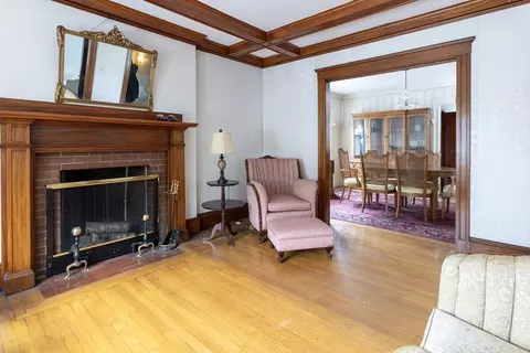 105 Sumner Rd, Brookline, MA 02445 photo 3
