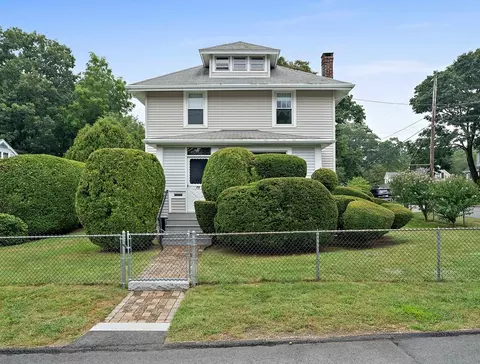 75 Pierce Rd, Weymouth, MA 02188