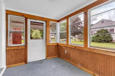 31 Meadowlark Ln, Springfield, MA 01119 photo 10