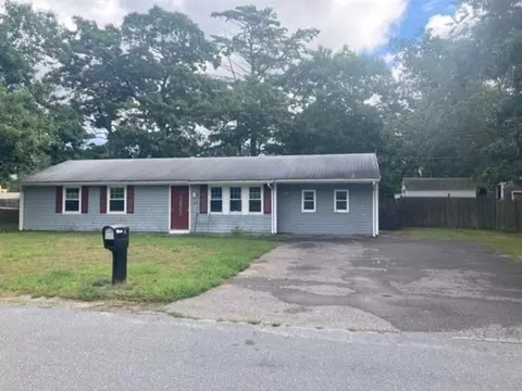 45 Camardo Dr, Wareham, MA 02571 photo 3