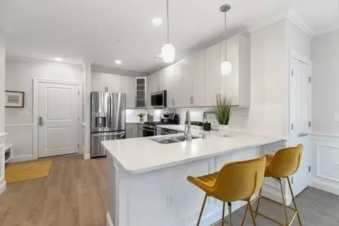 320 Middlesex Ave #F108, Medford, MA 02155