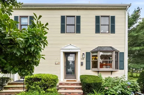 12 Mcdermott Farm Rd #12B, Danvers, MA 01923