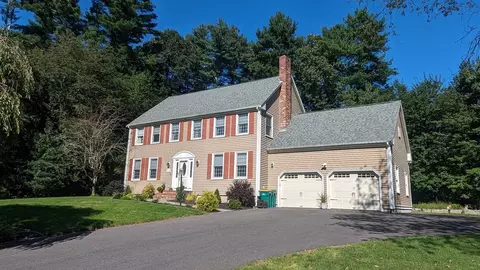 10 Van Gemert Dr, Mansfield, MA 02048