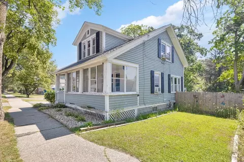 919 Wilbraham Rd, Springfield, MA 01109 photo 3