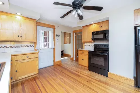 919 Wilbraham Rd, Springfield, MA 01109 photo 16