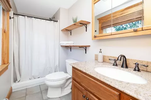 30 Nash St, Chicopee, MA 01013 photo 14