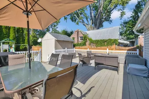 30 Nash St, Chicopee, MA 01013 photo 33