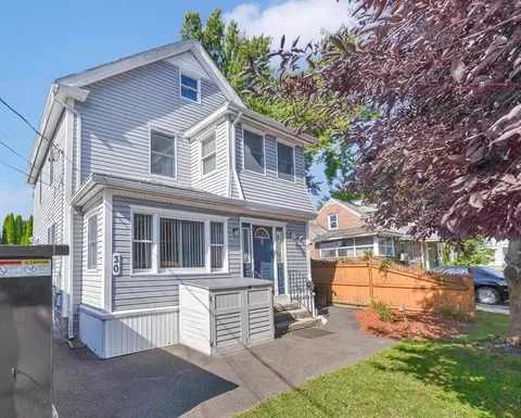 30 Nash St, Chicopee, MA 01013