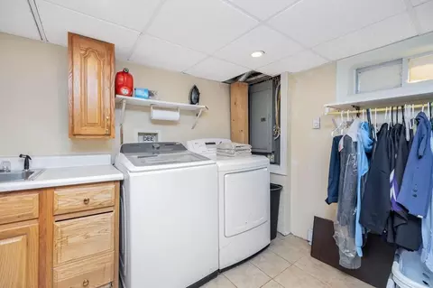 30 Nash St, Chicopee, MA 01013 photo 28