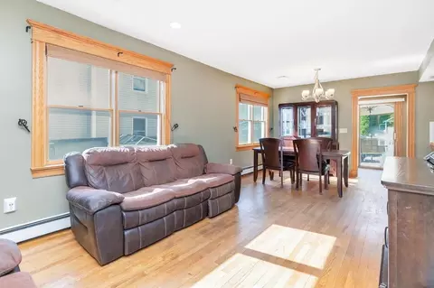 30 Nash St, Chicopee, MA 01013 photo 3