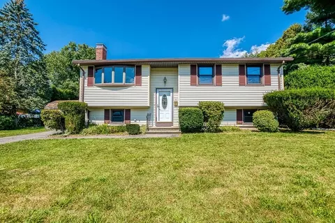 11 Fitzpatrick Cir, Brockton, MA 02301