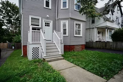 35 Waverly Ave, Everett, MA 02149 photo 5