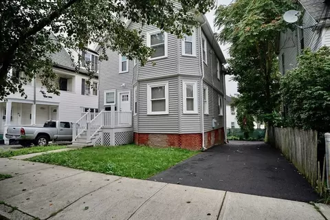 35 Waverly Ave, Everett, MA 02149 photo 3