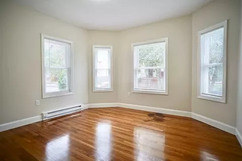 35 Waverly Ave, Everett, MA 02149 photo 18