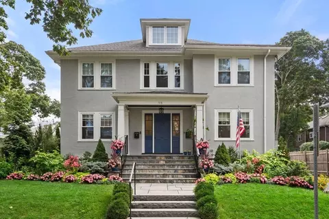 98 Manet Rd #1, Chestnut Hill, MA 02467