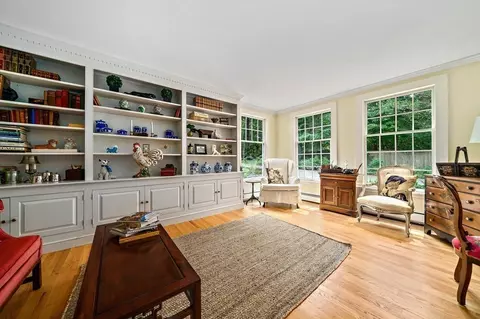 54 Smith Rd, Milton, MA 02186 photo 5